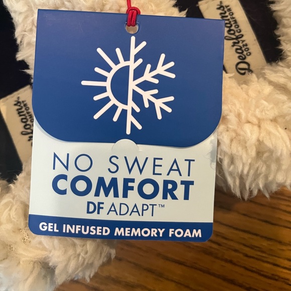 Dearfoams cozy comfort slippers - Picture 2 of 4